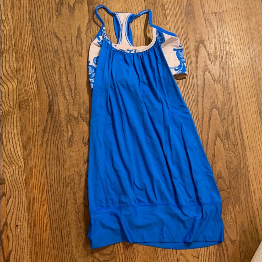 Lululemon like new tank blue with built in bra